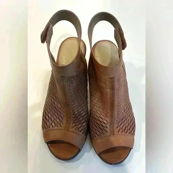 Vince camuto lavette brown sling back block heel sandal brown leather - 8M - Picture 3 of 6